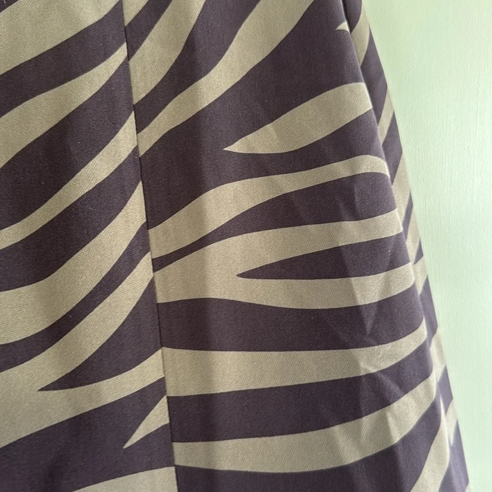 NWT Ann Taylor Factory Enchanted Moss Green Black Zebra Slit Pencil Midi Skirt 6 - Picture 5 of 5